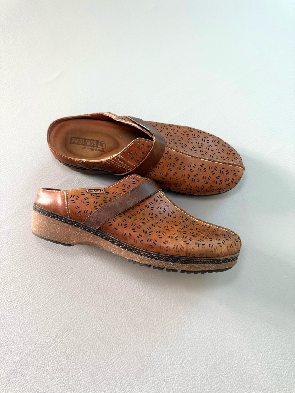 Pikolinos Granada Leather Perforated Clogs Brandy Brown Euro Sz 41, 10-10.5 US
